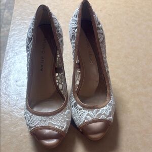 ANTONIO MELANI Cream and Brown Lace Peep-Toe Heels